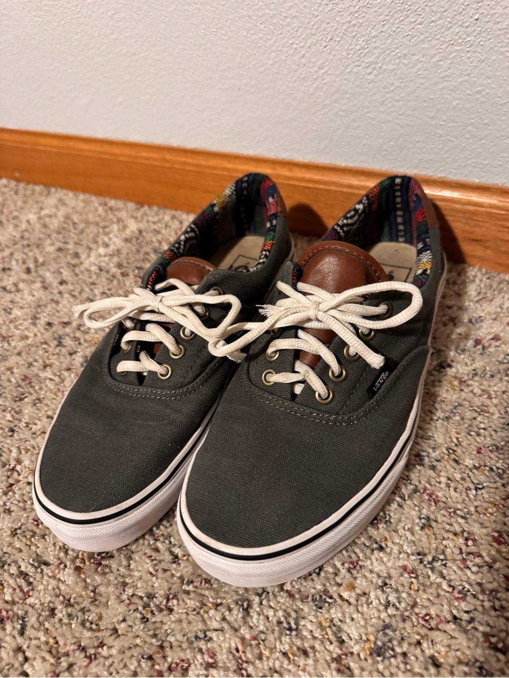 Vans Men’s Low-Top Sneakers in Dark Gray with White Laces